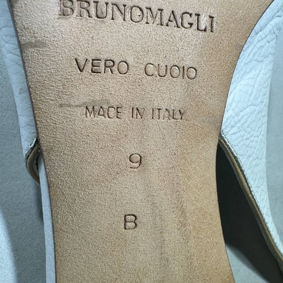 BRUNO MAGLI Vintage Handmade White Leather Slingback Heels w/Peep Toe - Size 9 - Picture 11 of 12